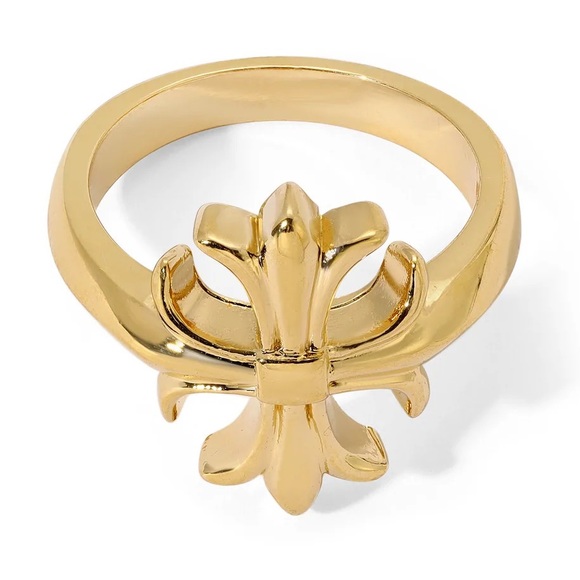 New Vanessa Mooney gold THE FLEUR CROSS RING - Picture 3 of 9